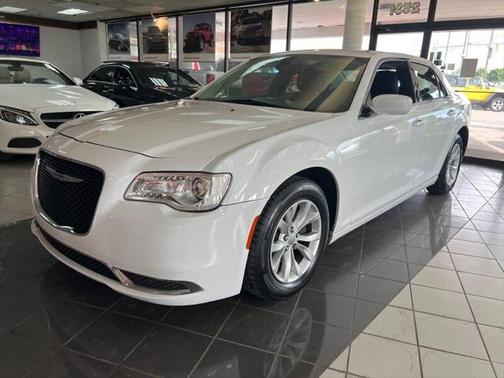 2018 Chrysler 300 Touring