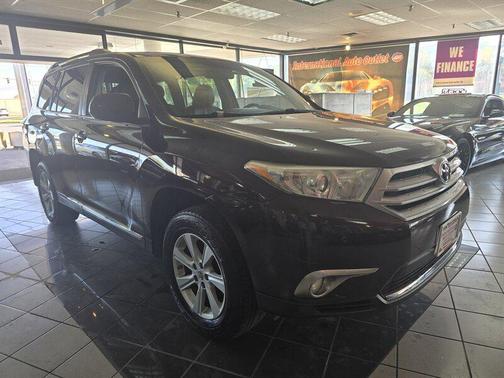 2013 Toyota Highlander SE
