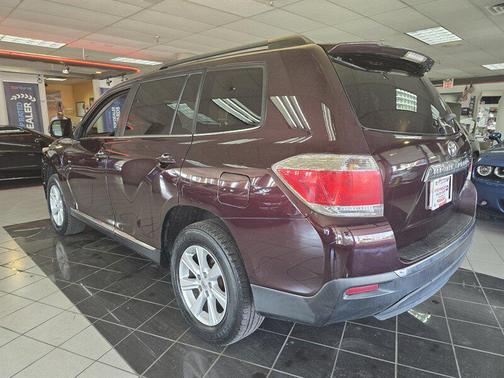 2013 Toyota Highlander SE
