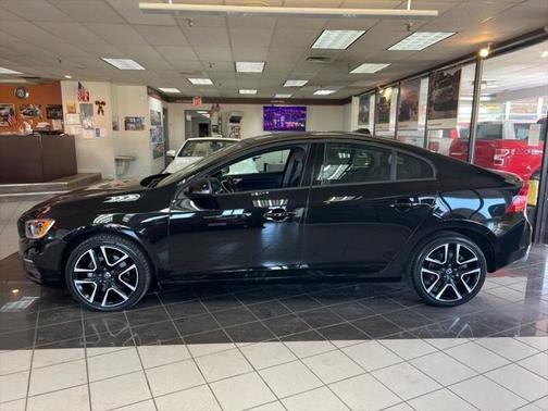 2018 Volvo S60 T5 Dynamic