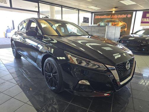2020 Nissan Altima 2.5 SV
