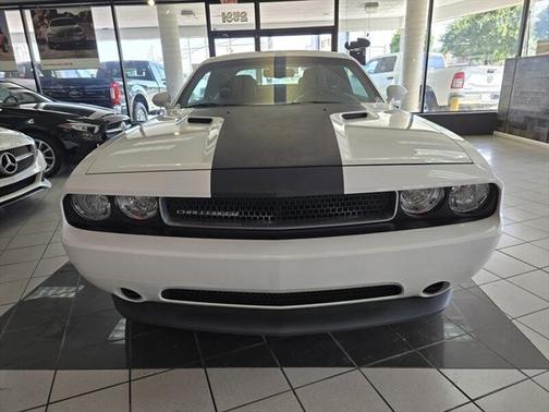 2014 Dodge Challenger SXT