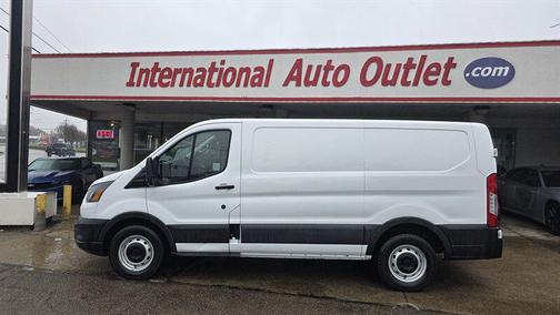 2022 Ford Transit-150 Base