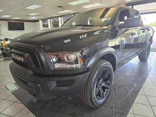 2024 RAM 1500 Classic Warlock Crew Cab 4x4 5'7' Box