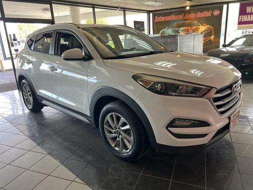 2018 Hyundai TUCSON SEL
