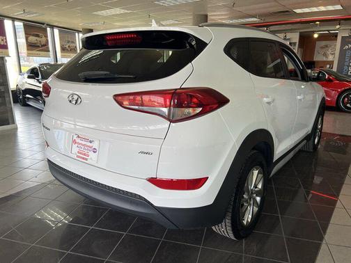 2018 Hyundai TUCSON SEL