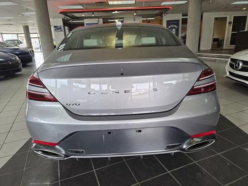 2025 Genesis G70 2.5T RWD