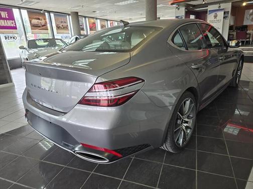 2025 Genesis G70 2.5T RWD