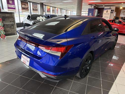 2022 Hyundai ELANTRA SEL