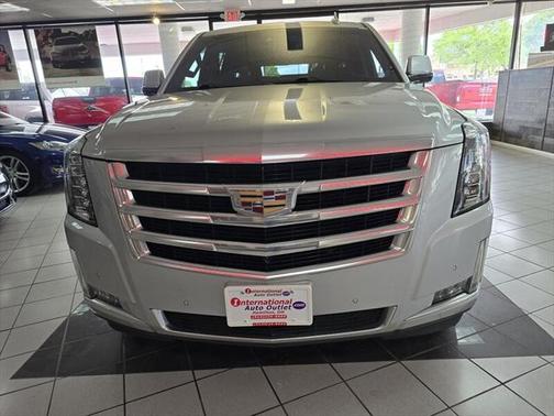 2017 Cadillac Escalade ESV Luxury