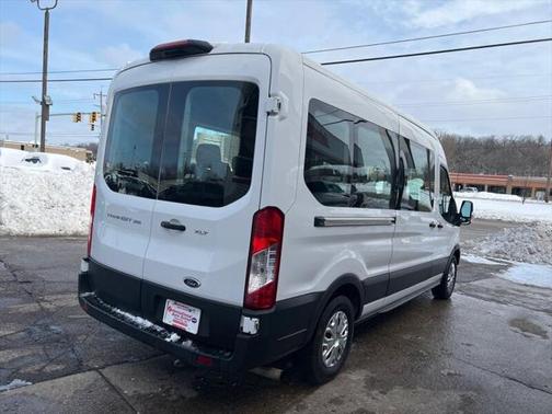 2022 Ford Transit-350 XLT