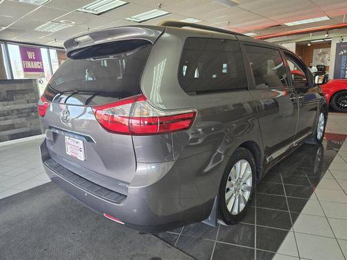 Predawn Gray Mica 2017 Toyota Sienna Limited