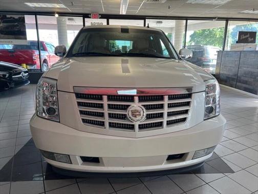2013 Cadillac Escalade Luxury