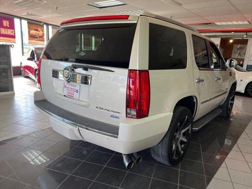 2013 Cadillac Escalade Luxury