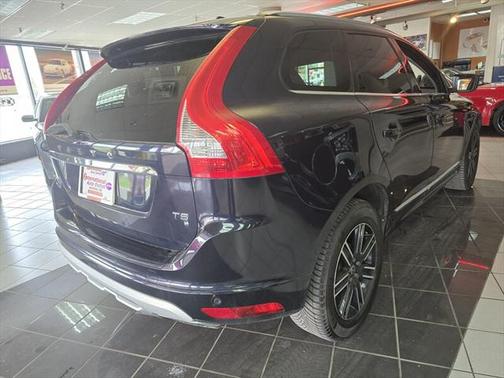 2017 Volvo XC60 T5 Dynamic