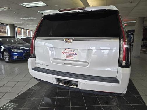 2016 Cadillac Escalade Premium