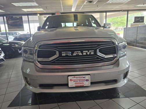 Bright Silver Metallic Clearcoat 2017 RAM 1500 Laramie