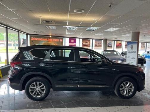 2019 Hyundai SANTA FE SE 2.4