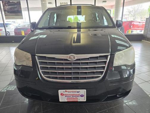 2010 Chrysler Town & Country Touring