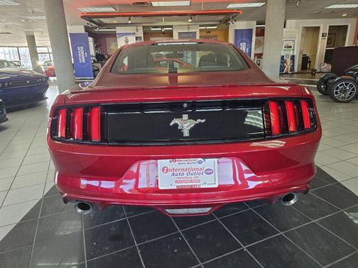 2015 Ford Mustang V6