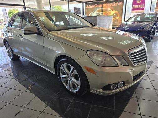 2011 Mercedes-Benz E-Class E 350 Luxury 4DR SEDAN