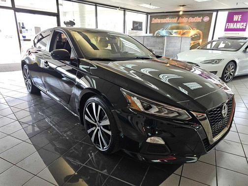 2021 Nissan Altima SR VC-Turbo FWD