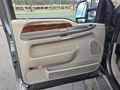 2002 Ford Excursion Limited