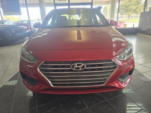 2019 Hyundai Accent SE