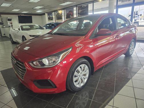 2019 Hyundai Accent SE