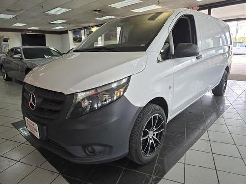 2020 Mercedes-Benz Metris Base
