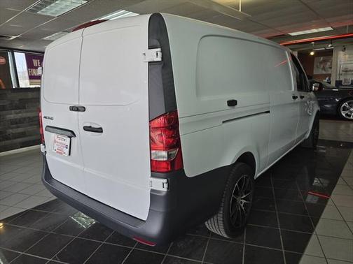 2020 Mercedes-Benz Metris Base