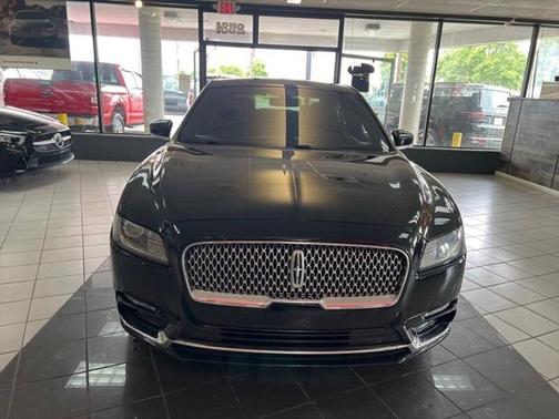 2017 Lincoln Continental Premiere