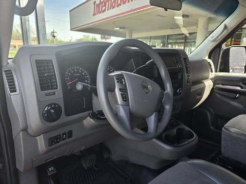 2018 Nissan NV Passenger NV3500 HD S V6