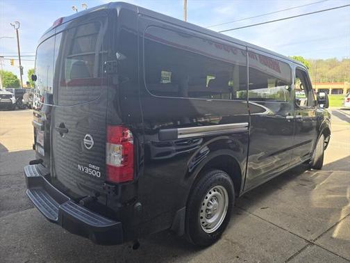 2018 Nissan NV Passenger NV3500 HD S V6