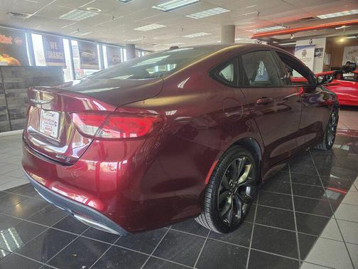 2016 Chrysler 200 S