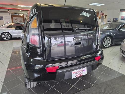 2010 Kia Soul +