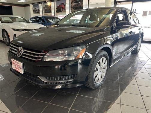 2012 Volkswagen Passat Base