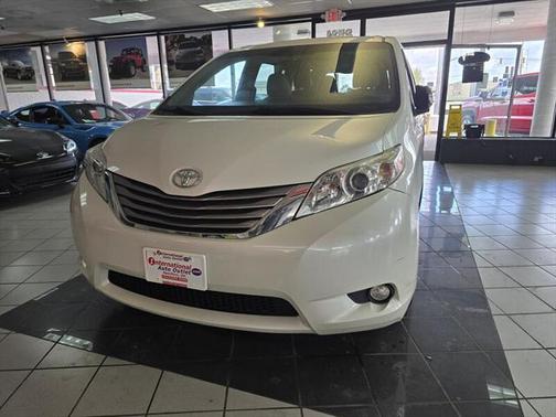 2015 Toyota Sienna XLE