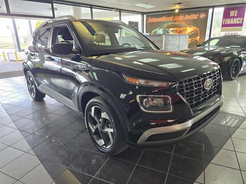 2023 Hyundai VENUE SEL