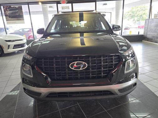 2023 Hyundai VENUE SEL
