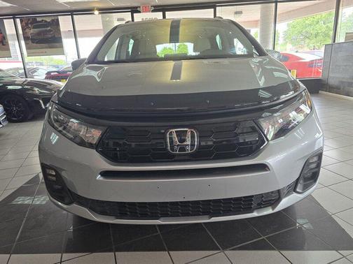 Solar Silver Metallic 2025 Honda Odyssey Touring
