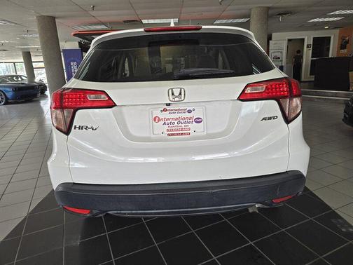 White Orchid Pearl 2016 Honda HR-V LX