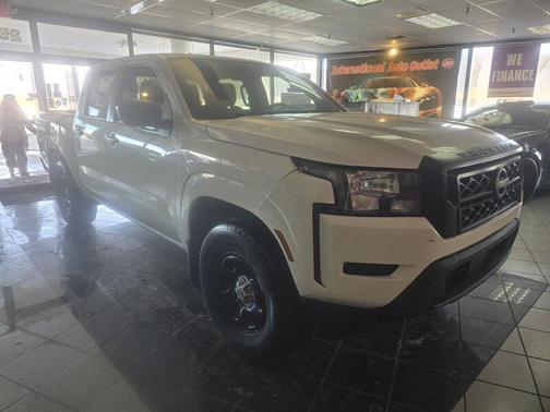 2022 Nissan Frontier S