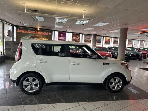 2019 Kia Soul Base
