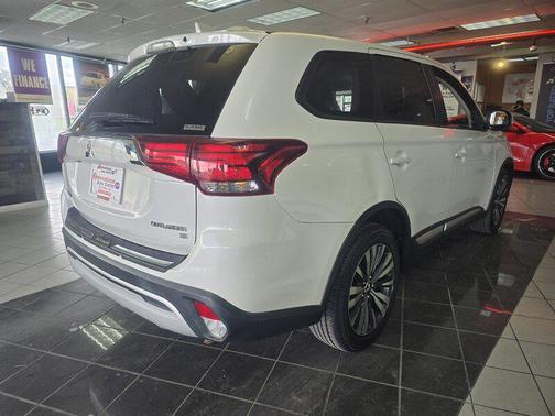 2019 Mitsubishi Outlander SE