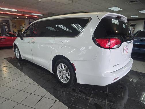 2020 Chrysler Voyager LXI