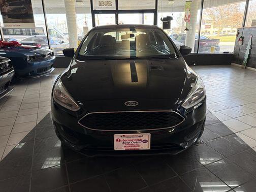2016 Ford Focus S