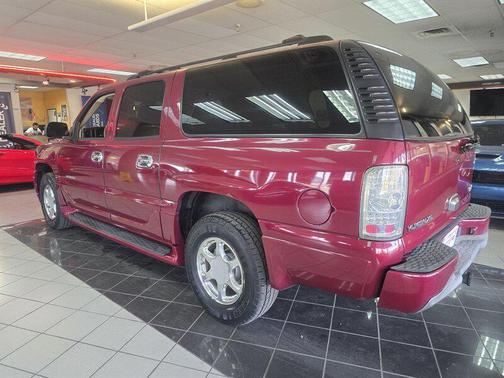 2004 GMC Yukon XL Denali