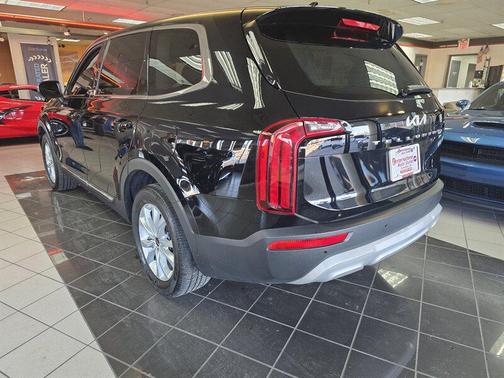 2022 Kia Telluride LX