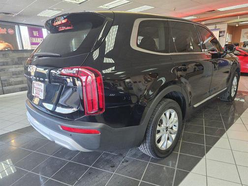 2022 Kia Telluride LX
